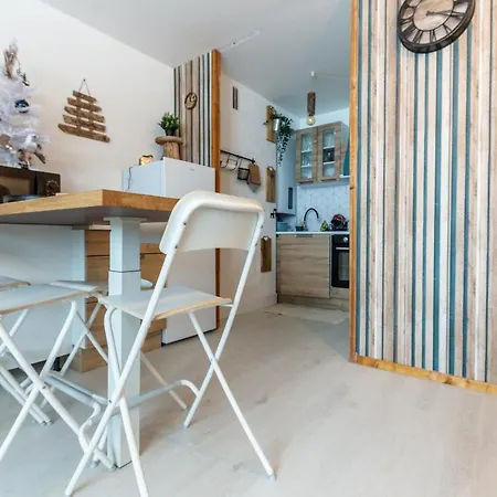 L'ostalet Apartamento *